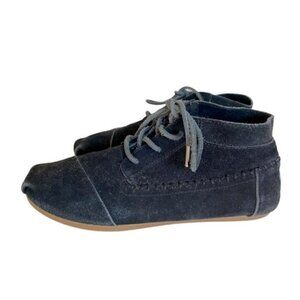 Toms 9.5 black suede lace up moccasin ankle boots